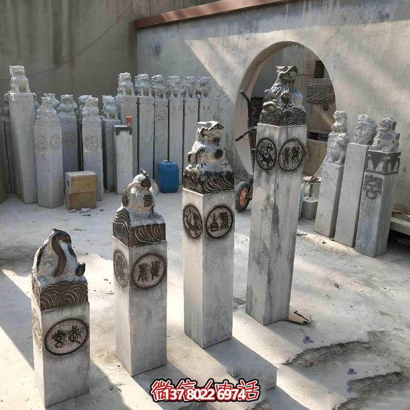 四神馬柱拴，融匯大理石精致雕塑，為園林景觀裝點(diǎn)增添濃濃韻味