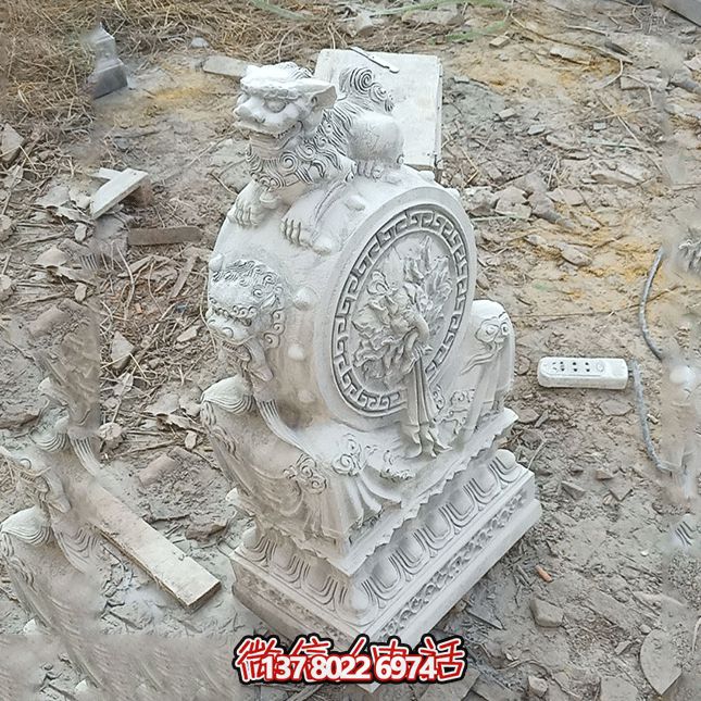 非凡的石雕獅子雕塑，點綴精致的庭院別墅