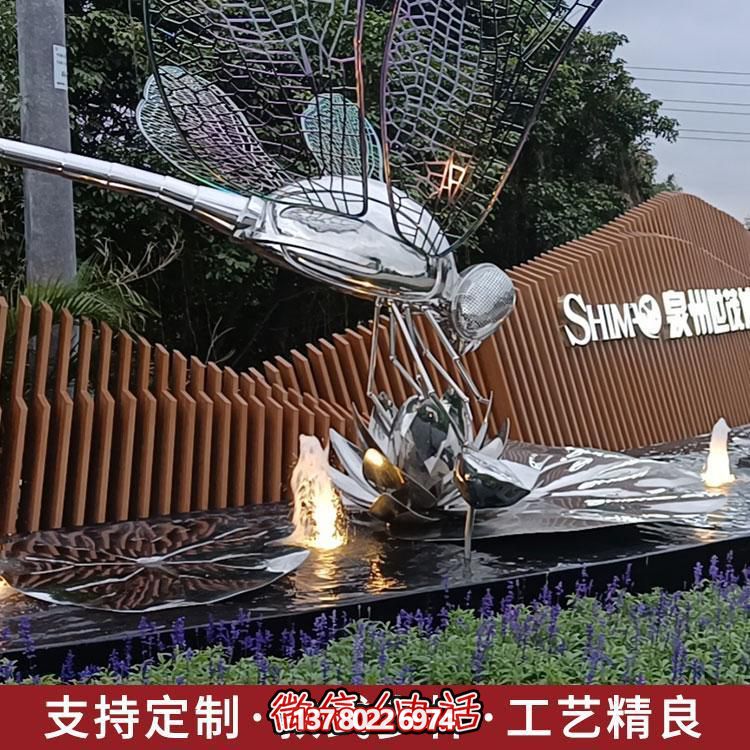 大型不銹鋼雕塑，為城市酒店、公園、商場(chǎng)及水景環(huán)境增添獨(dú)特景觀