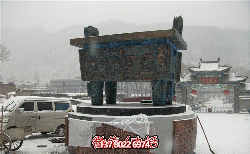 大型仿古青銅雕塑，營造獨(dú)特的戶外景觀