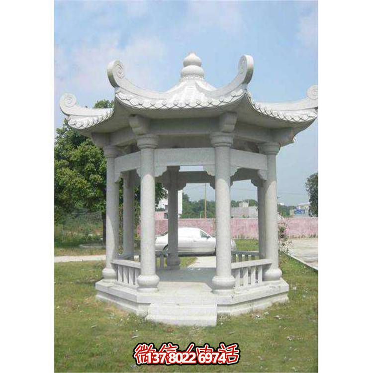 精美石雕涼亭，為公園添彩