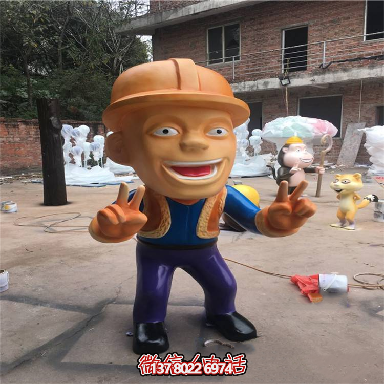 光頭強玻璃鋼雕塑，比v的光頭強